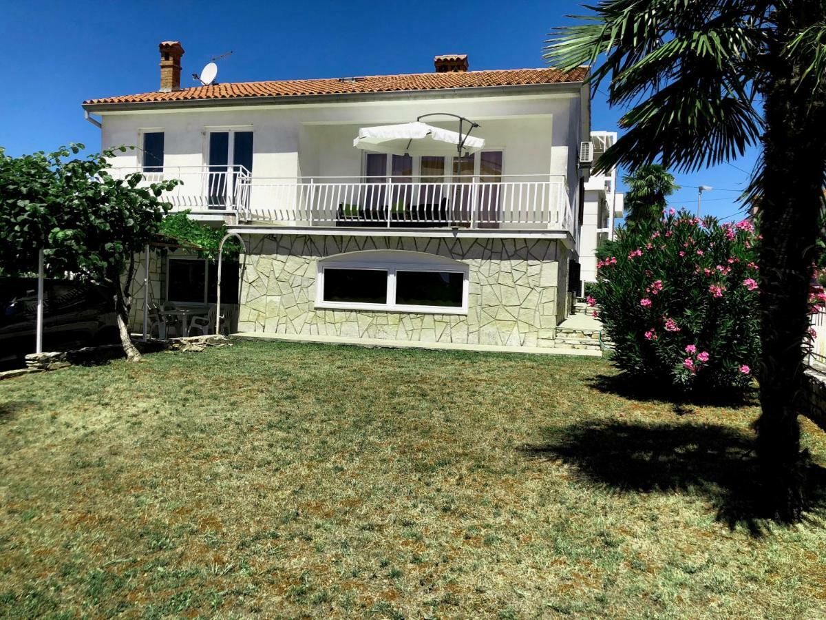 Apartments Roberta Novigrad Istria エクステリア 写真